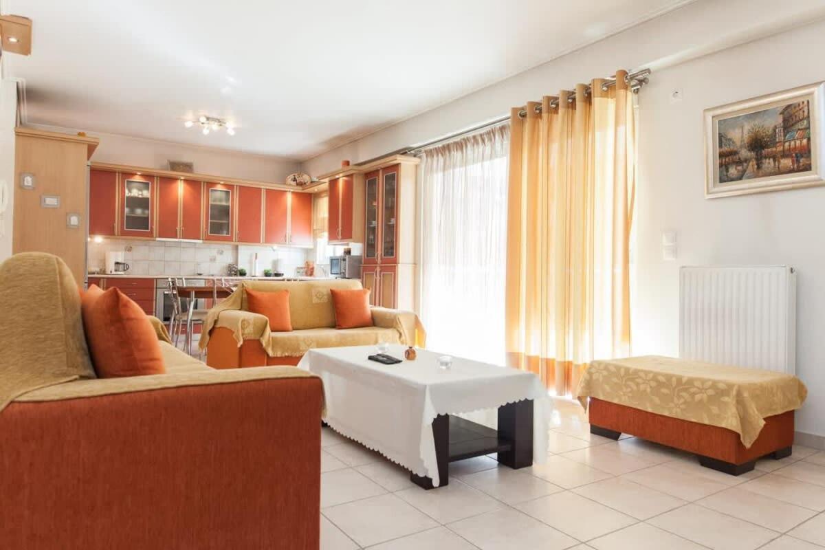 Scenic Balcony Apt In Vibrant Petralona Athene Buitenkant foto