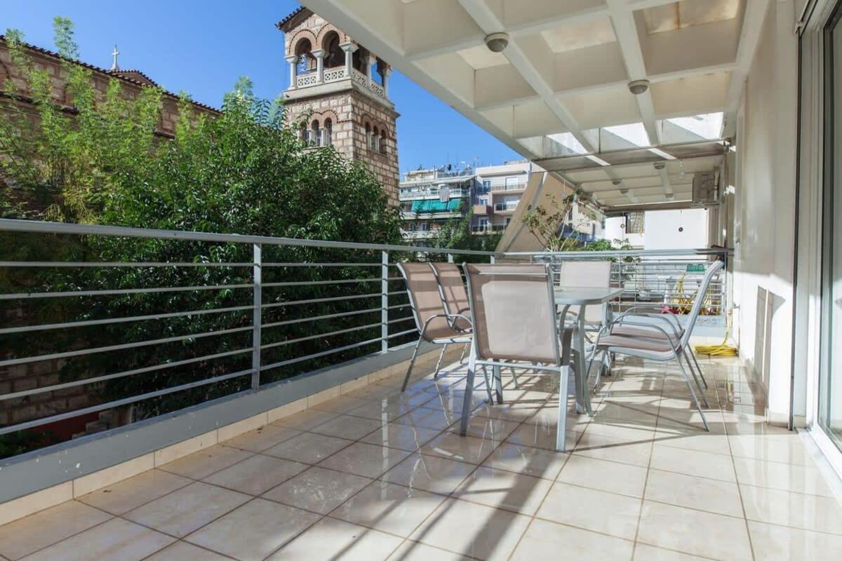 Scenic Balcony Apt In Vibrant Petralona Athene Buitenkant foto