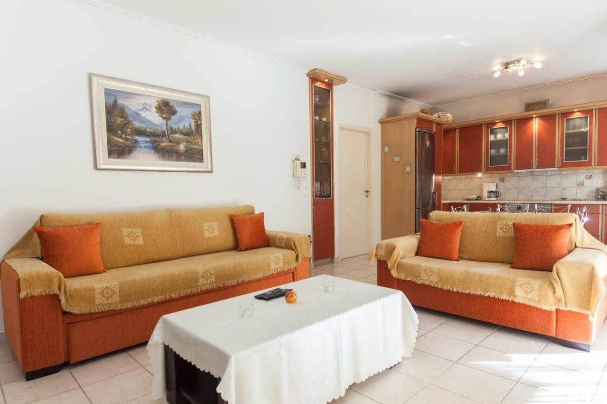 Scenic Balcony Apt In Vibrant Petralona Athene Buitenkant foto