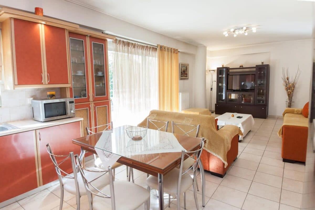 Scenic Balcony Apt In Vibrant Petralona Athene Buitenkant foto