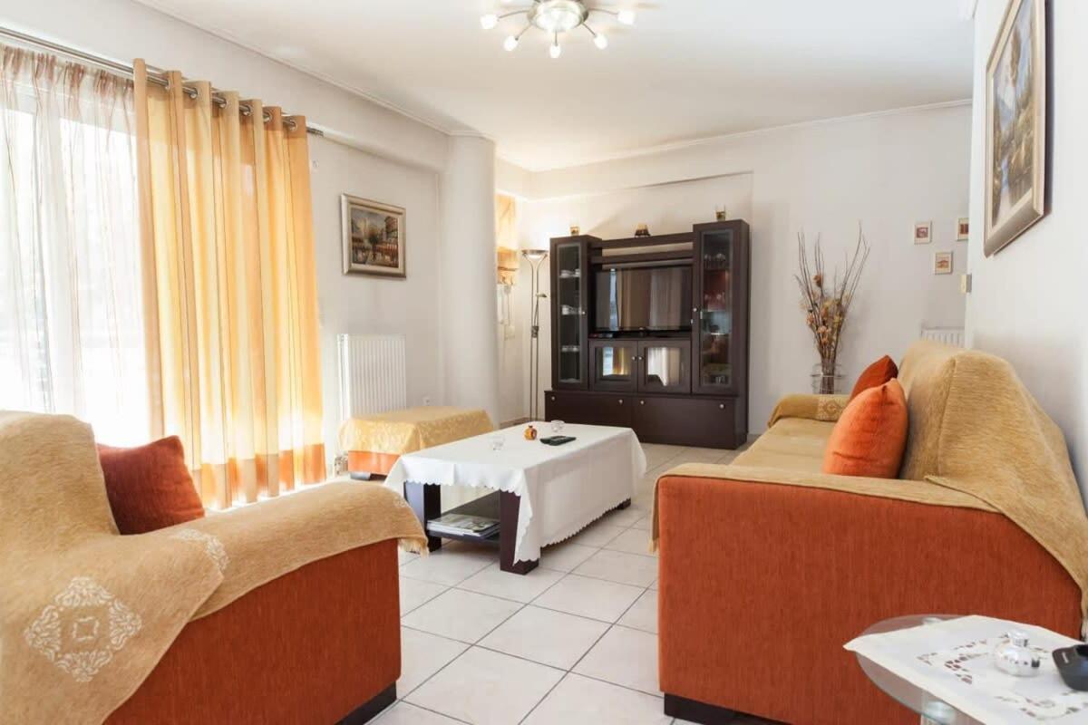 Scenic Balcony Apt In Vibrant Petralona Athene Buitenkant foto